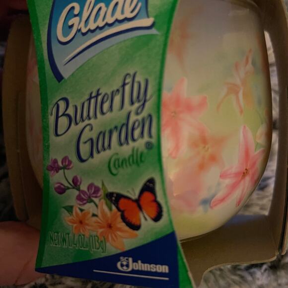 Glade Butterfly Garden Candle 4 Oz 2004 Glass - Picture 3 of 5